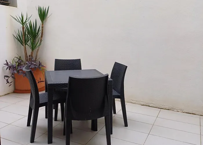 1 Bedroom In St Julians Апартаменты Сент Джулианс