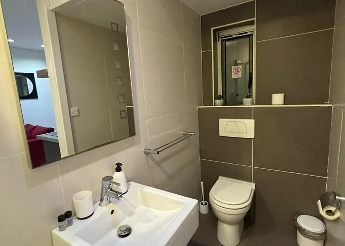 Апартаменты 1 Bedroom In St Julians Сент Джулианс